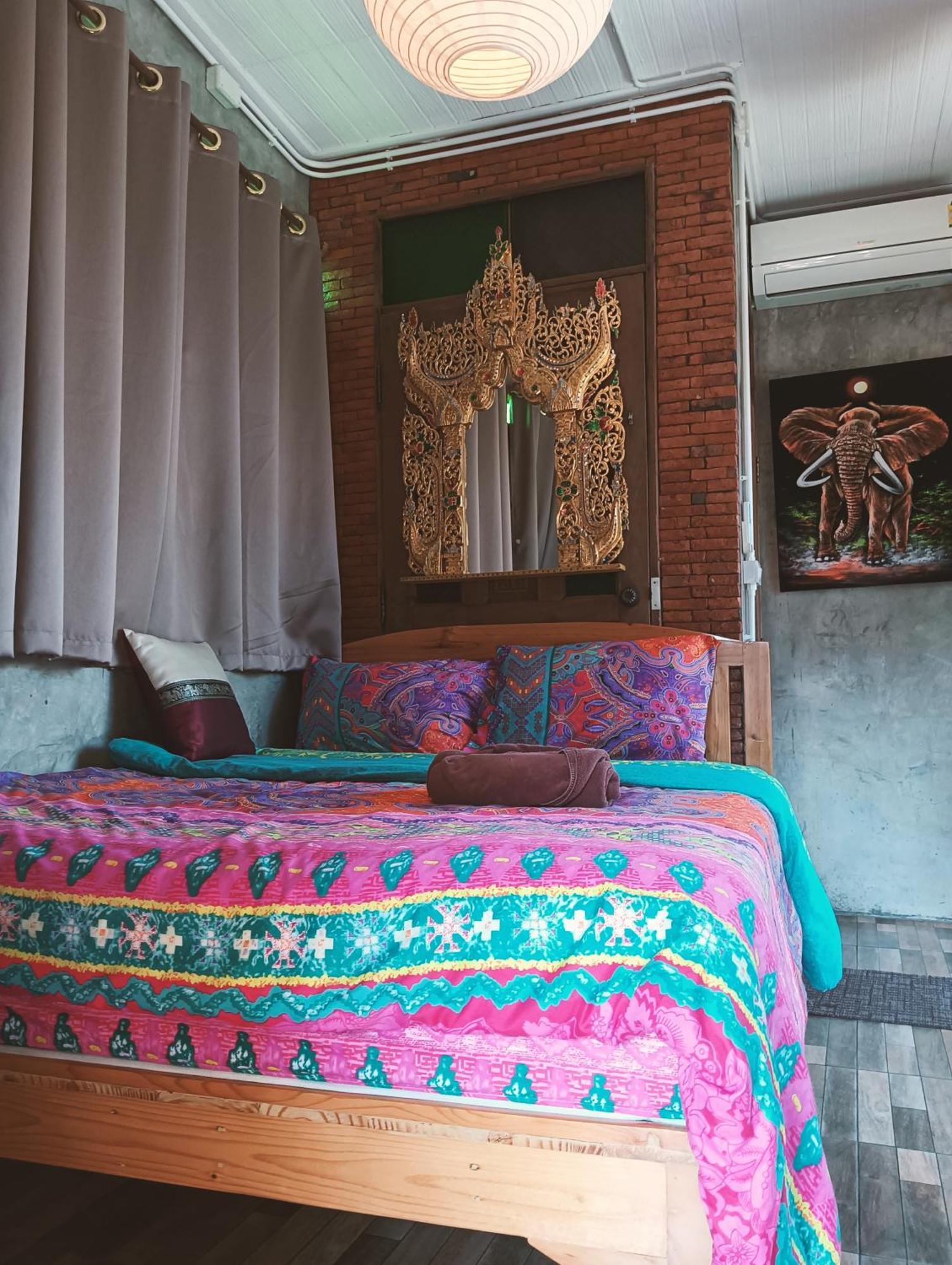 Huen Chiang Man Hostel (Adults Only) Chiang Mai Esterno foto